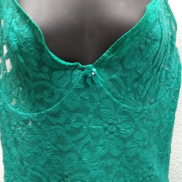 Intimate Lingerie - Picture 1 of 8